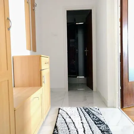 Apartman Marina2 *